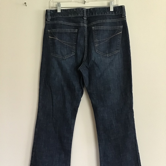 Gap Curvy Flare Jeans - Picture 3 of 4